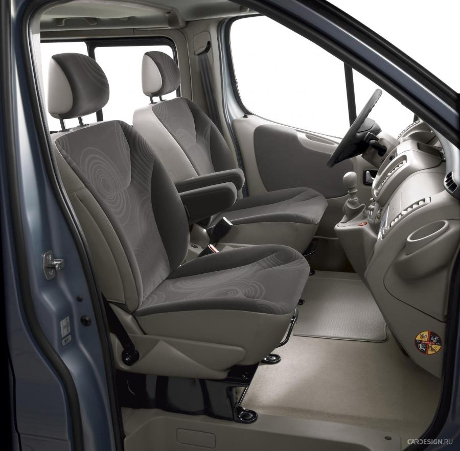  Renault Trafic Passenger Car 2006 года  (фото 20 из 23)